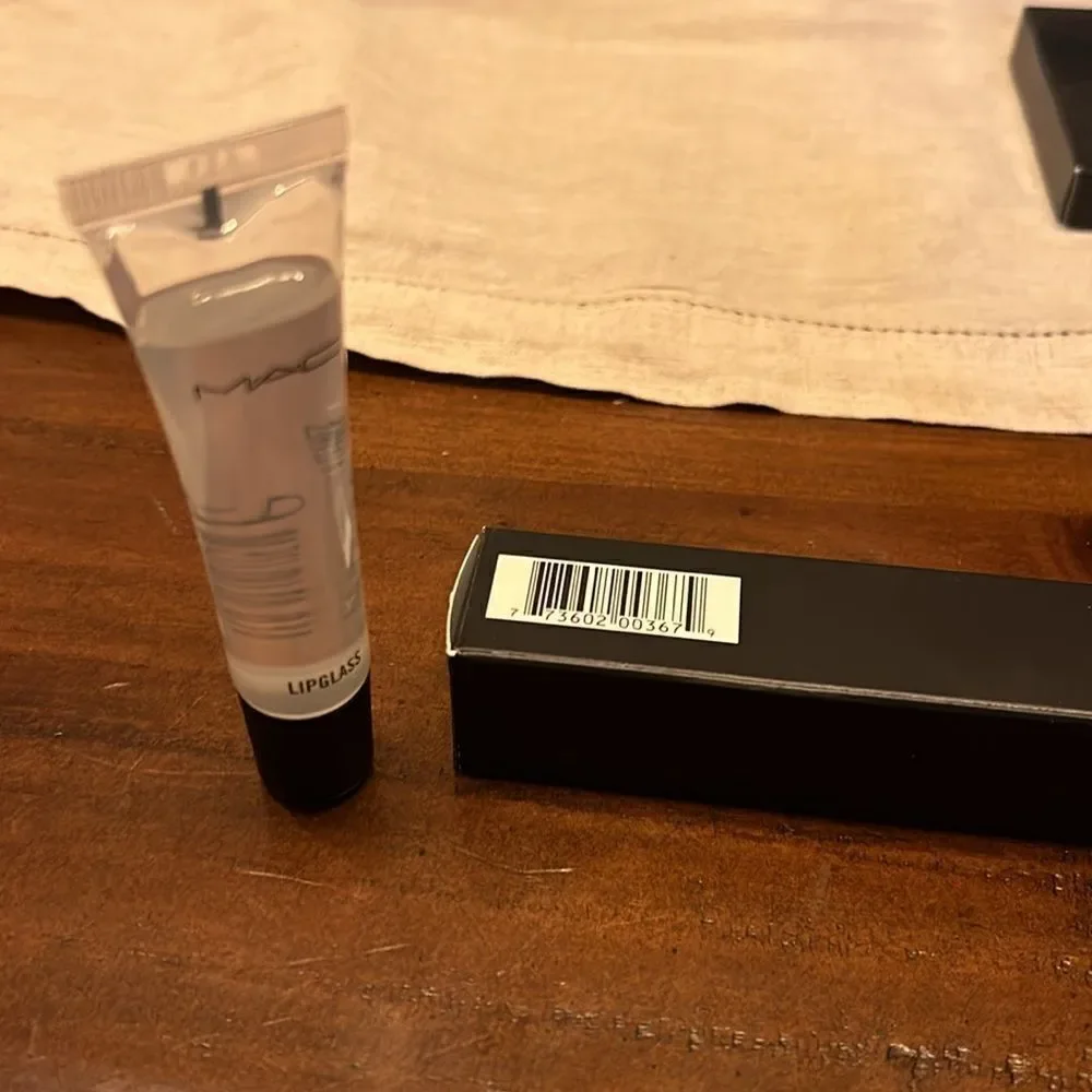 MAC Clear Lipglass Lip Gloss New in box 0.5oz Ipsy bag